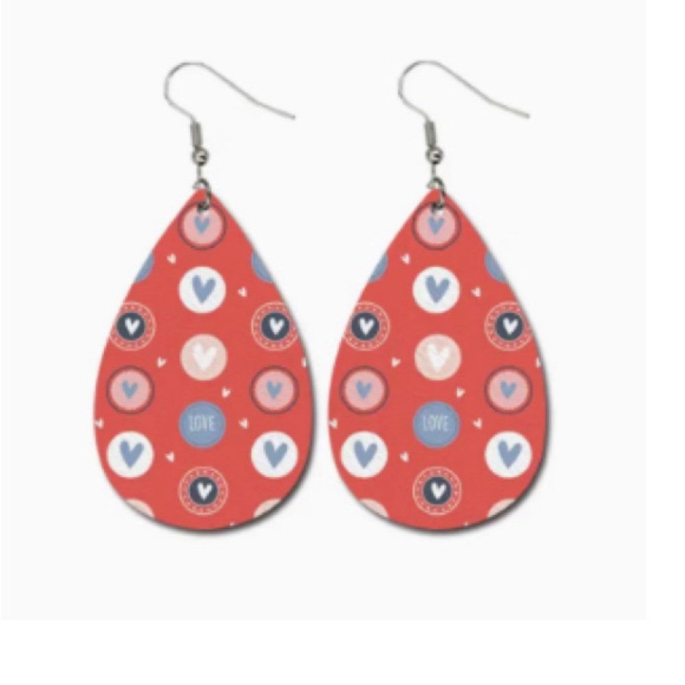Leather teardrop earrings